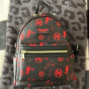 Lounge Fly- Spider-Man